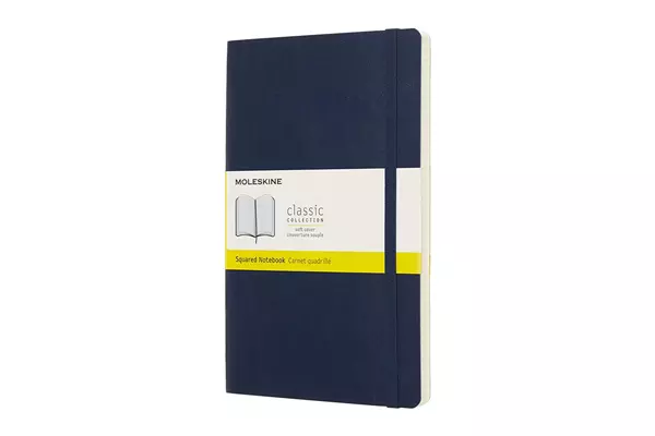 Een Moleskine Squared Soft Cover Notebook Large Sapphire Blue koop je bij Moleskine.nl