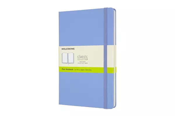 Een Moleskine Plain Hard Cover Notebook Large Hydrangea Blue koop je bij Moleskine.nl