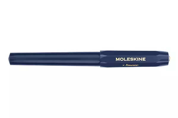 Een Moleskine X Kaweco Ballpoint Pen 1.0mm Blue koop je bij Moleskine.nl