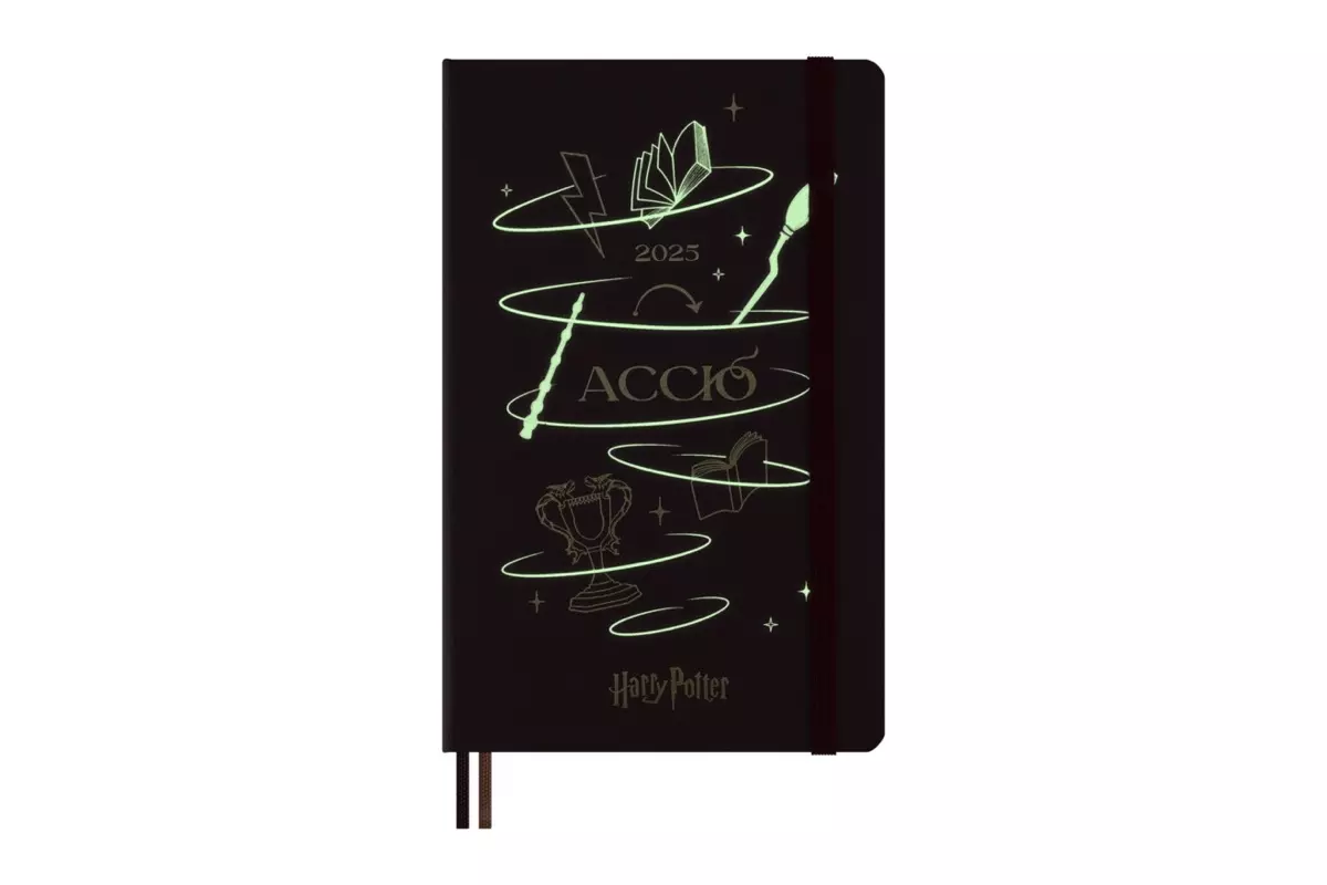 Een Moleskine 2025 12M Harry Potter 'Accio' Daily Hardcover Large (LE) koop je bij Moleskine.nl