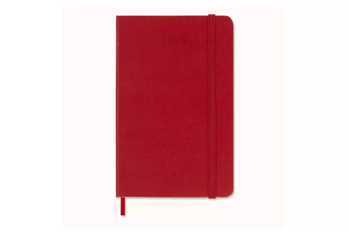 Een Moleskine 2025 12M Daily Hardcover Pocket Scarlet Red koop je bij Moleskine.nl