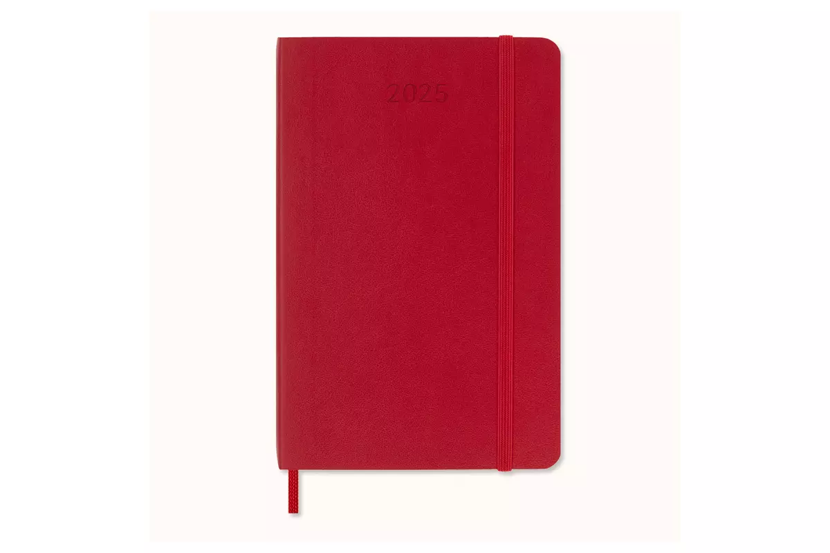 Een Moleskine 2025 12M Daily Softcover Pocket Scarlet Red koop je bij Moleskine.nl