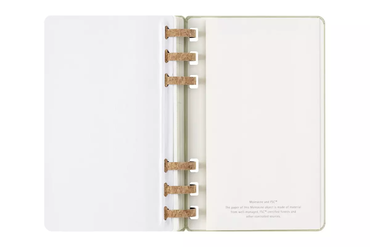 Een Moleskine 2025 12M Weekly/Monthly Life Spiral Planner Softcover Large Crush Kiwi koop je bij Moleskine.nl