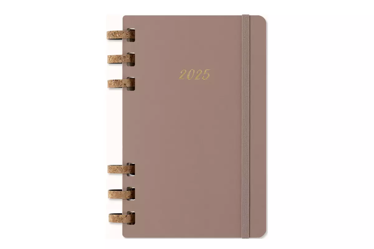 Een Moleskine 2025 12M Weekly/Monthly Life Spiral Planner Hardcover Large Crush Almond koop je bij Moleskine.nl