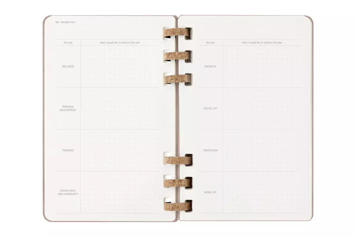 Een Moleskine 2025 12M Weekly/Monthly Life Spiral Planner Hardcover Large Crush Almond koop je bij Moleskine.nl