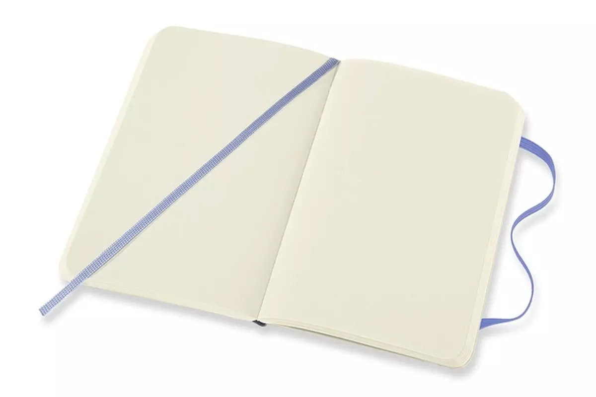 Een Moleskine Plain Soft Cover Notebook Pocket Hydrangea Blue koop je bij Moleskine.nl