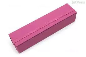 Een Moleskine Pennenbox Hardcover Pink koop je bij Moleskine.nl